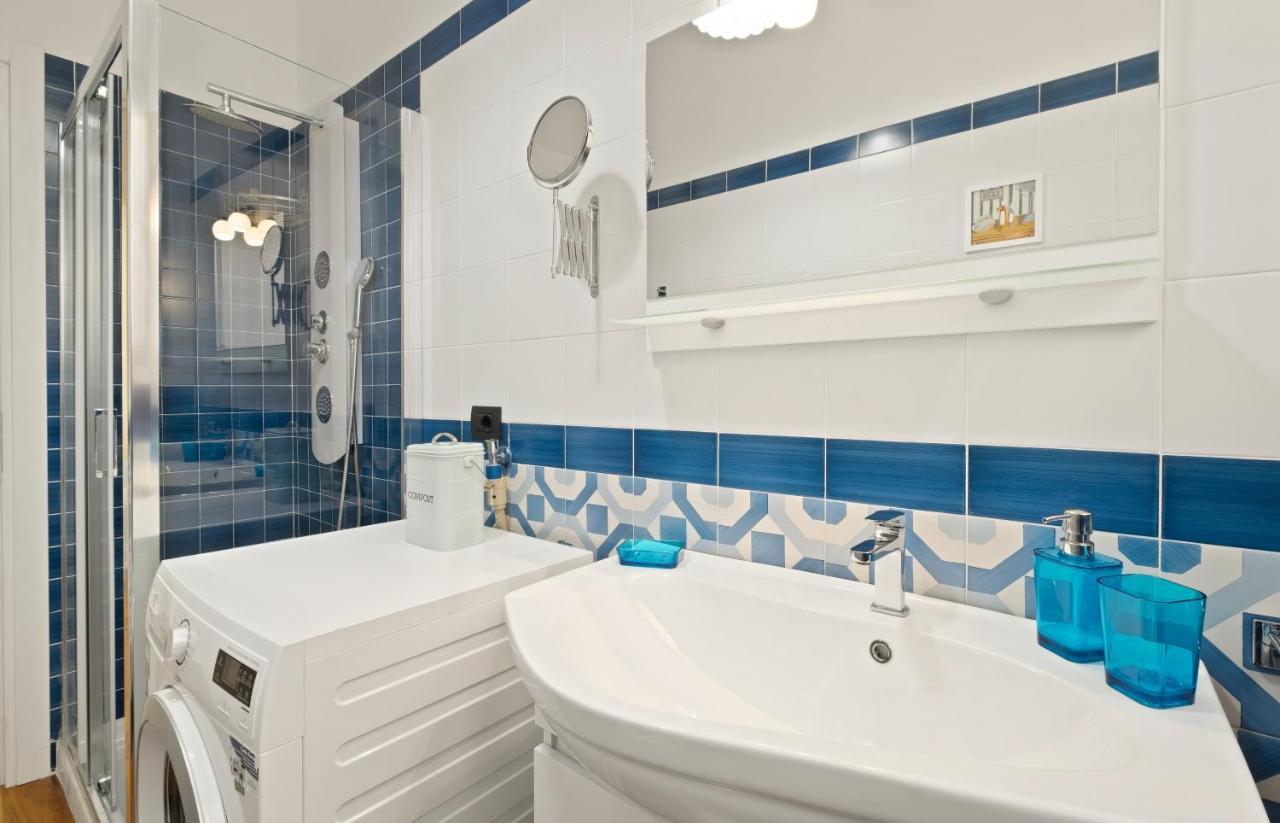 3 Bed Modern Flat - 15 Minutes Walk To Colosseum Roma Eksteriør bilde