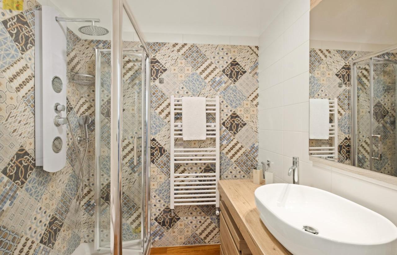3 Bed Modern Flat - 15 Minutes Walk To Colosseum Roma Eksteriør bilde